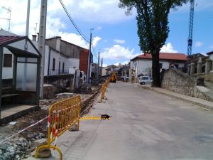 Acondicionamiento entrada pueblo 