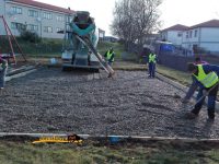 Navasfrias - Continúan obras parque infantil Navasfrias